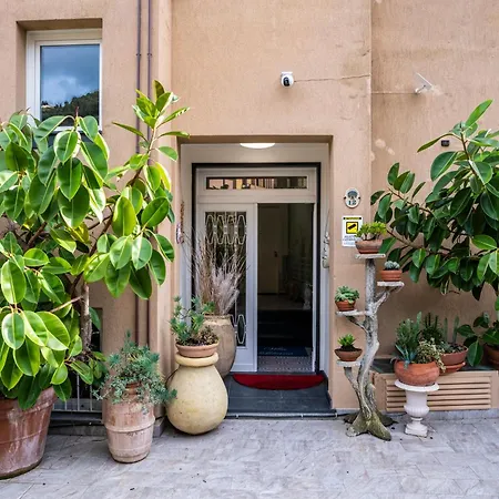 Liliana - Casa Ponente - Esclusivo Con Accesso Diretto Appartement *