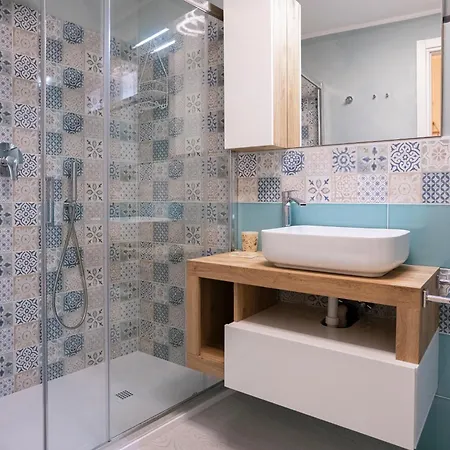 Liliana - Casa Ponente - Esclusivo Con Accesso Diretto *