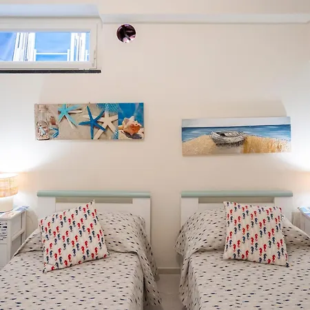 Apartment Liliana - Faro - Esclusivo Con Accesso Diretto Varigotti