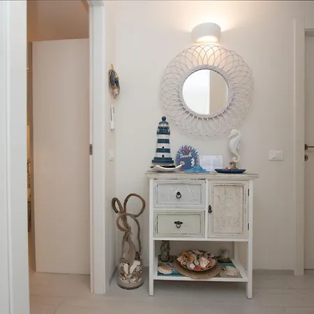 Liliana - Faro - Esclusivo Con Accesso Diretto *